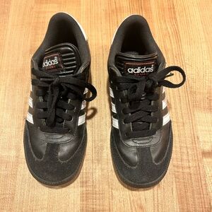 Classis Black Sambas
